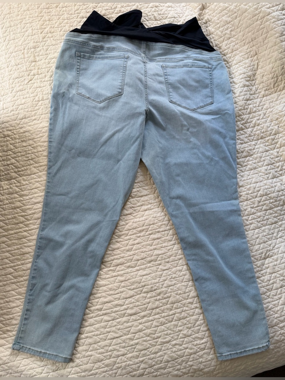 Isabel Maternity by Ingrid & Isabel Light Blue Skinny Jeans with Black Waistband